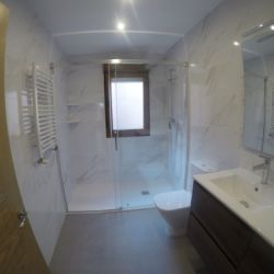 Proyectos de baño adaptados al espacio