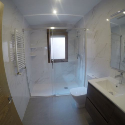 Proyectos de baño adaptados al espacio