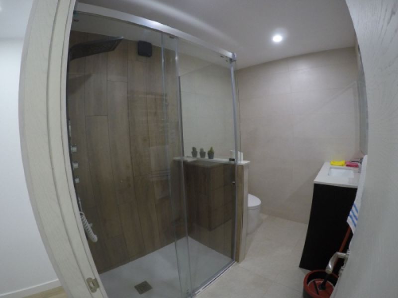 Baños cómodos y bien distribuidos