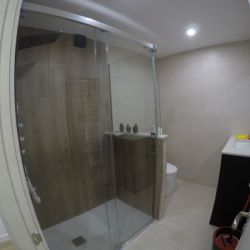 Baños cómodos y bien distribuidos